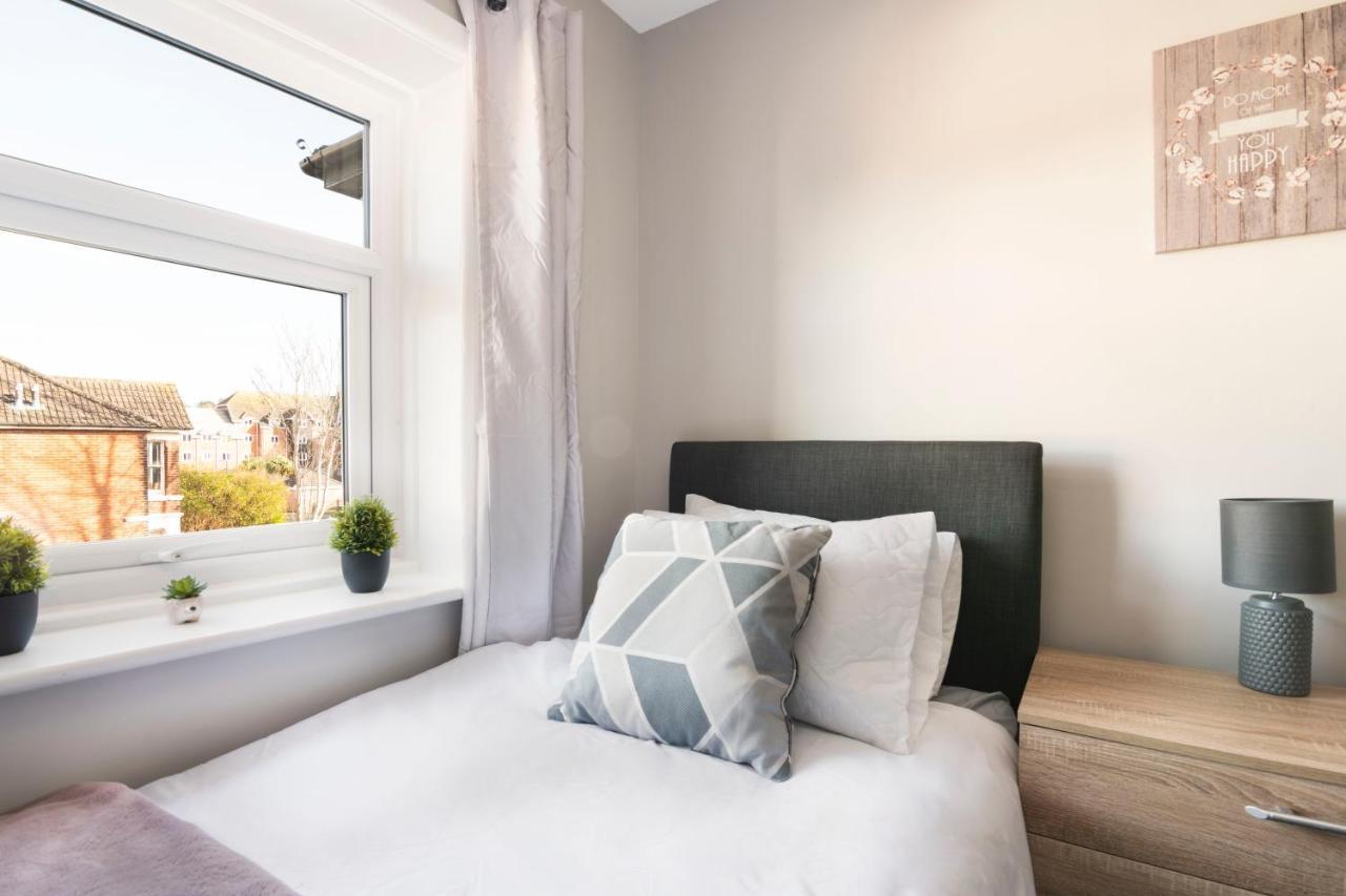 Spacious 3 Bed House, Netflix, Garden, Parking Σαουθάμπτον Εξωτερικό φωτογραφία